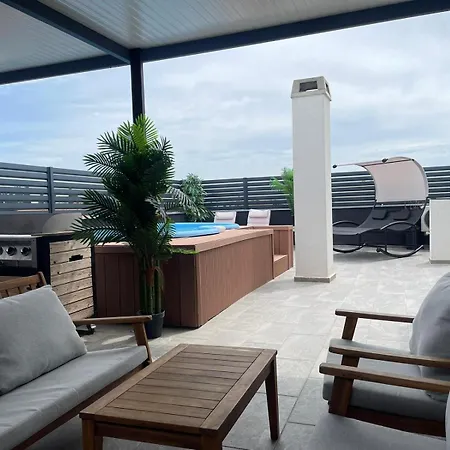 Rooftop Iadera Appartement *